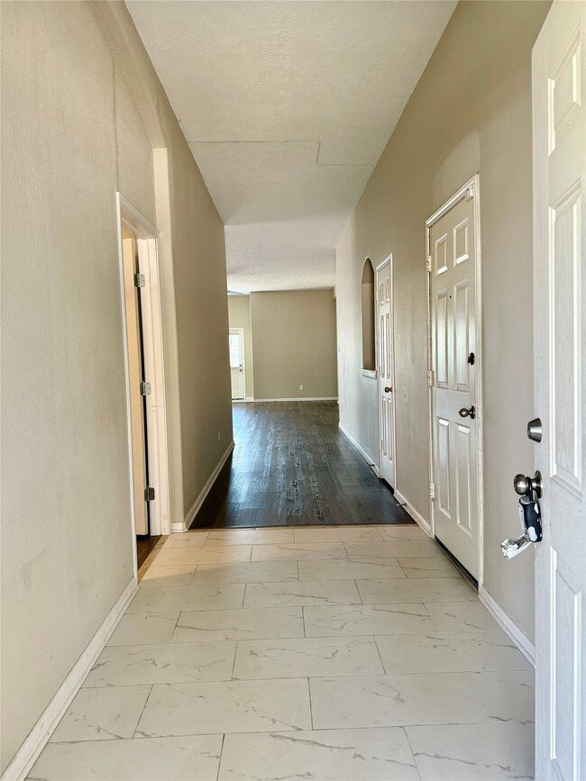 7111 Favian Ct in Houston, TX - Building Photo - Building Photo