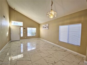 718 Peach Coral St in Las Vegas, NV - Building Photo - Building Photo