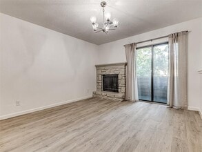 14407 N Pennsylvania Ave in Oklahoma City, OK - Building Photo - Building Photo