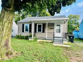 1613 Clara Ave in Louisville, KY - Building Photo