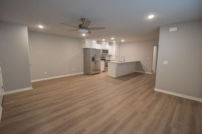 929 W Buchanan St in Prairie Grove, AR - Building Photo - Building Photo