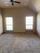 202 Begonia in Cache, OK - Foto de edificio - Building Photo