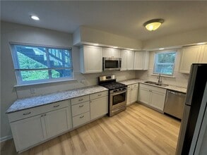 14804 Dutchmans Dr in Rogers, AR - Building Photo - Building Photo