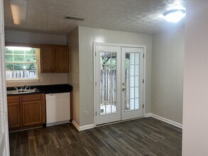 2352 Wellington Cir in Lithonia, GA - Building Photo - Building Photo