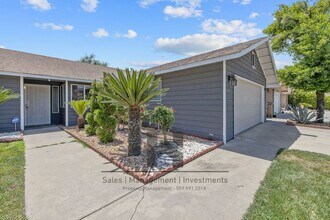 1637 Paradise Ave in Tulare, CA - Building Photo - Building Photo