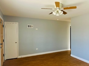 17067 Lincoln St in Hazel Crest, IL - Building Photo - Building Photo