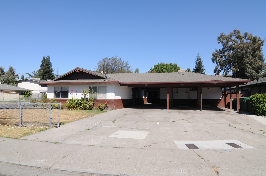 826 Astor St in Stockton, CA - Building Photo