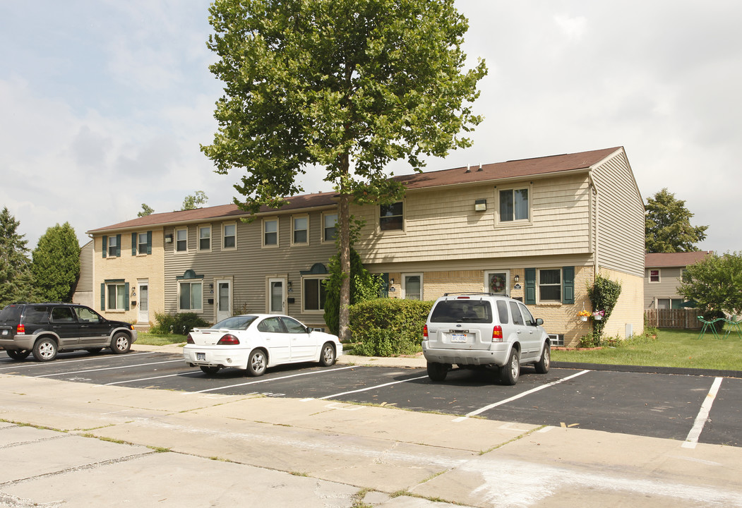 Kirkridge Park Cooperative in Belleville, MI - Foto de edificio