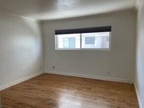 1831 Barry Ave, Unit 4 in Los Angeles, CA - Building Photo - Building Photo