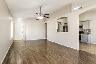 16634 N 35th Way in Phoenix, AZ - Building Photo - Building Photo