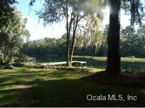 9801 SW 190th Avenue Rd in Dunnellon, FL - Building Photo - Building Photo
