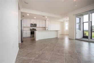 1030 Tidewater Shores Loop in Bradenton, FL - Building Photo - Building Photo