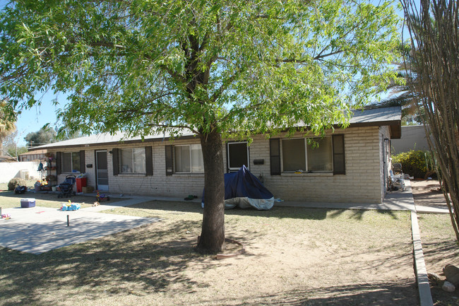 2728-2734 N La Verne Ave in Tucson, AZ - Foto de edificio - Building Photo