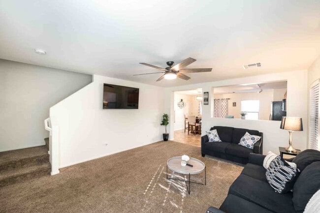 property at 10948 W Elm St