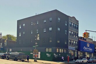 237 Utica Ave in Brooklyn, NY - Foto de edificio - Building Photo