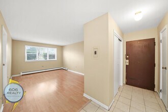 1213 34th Ave in Melrose Park, IL - Foto de edificio - Building Photo