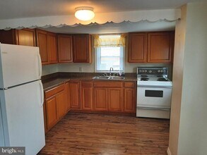 1057 Foreman Ln in Winchester, VA - Building Photo - Building Photo