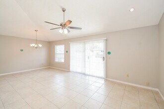 809 Long Lake Dr in Jacksonville, FL - Building Photo - Building Photo