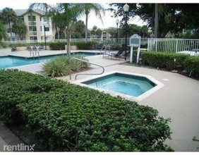 9899 Westview Dr in Coral Springs, FL - Building Photo - Building Photo