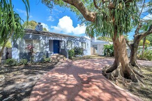 2537 SW 15th St in Miami, FL - Building Photo