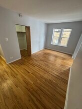 4642 N Malden St, Unit 4503-1B in Chicago, IL - Building Photo - Building Photo