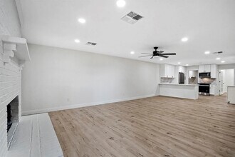 5124 Collinwood Ave in Fort Worth, TX - Building Photo - Building Photo