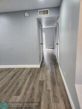 5668 Blueberry Ct in Lauderhill, FL - Building Photo - Building Photo