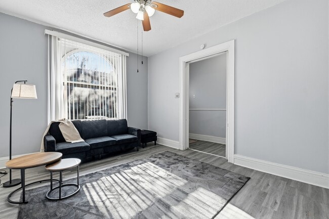 2711 Allen Ave, Unit Furnished  in Fox park