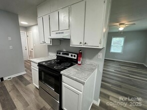 48708 US-52, Unit 5 in Richfield, NC - Building Photo - Building Photo