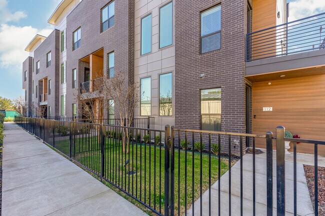 property at 2000 Park Ave