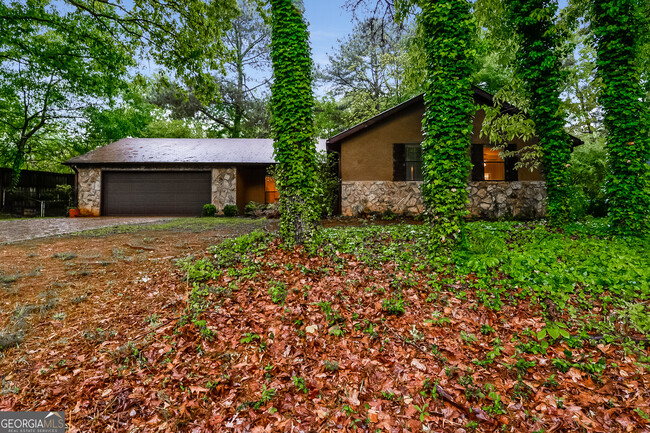 property at 5744 Mountain Park Way