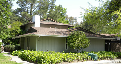 2045 Camel Ln in Walnut Creek, CA - Building Photo - Building Photo