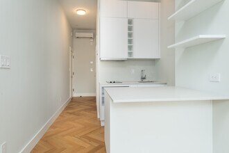 461 Massachusetts Ave, Unit 8 in Boston, MA - Building Photo - Building Photo