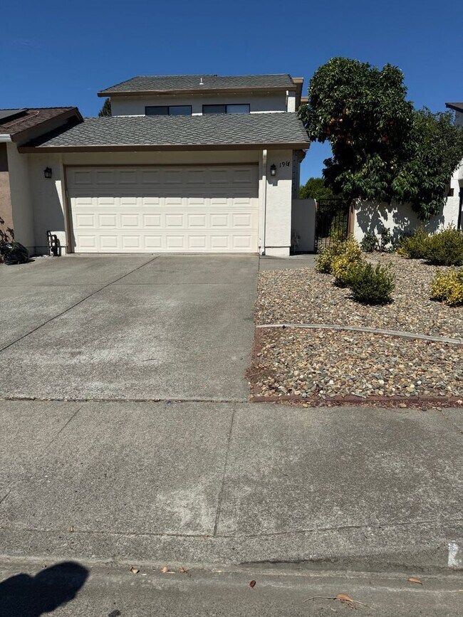property at 1967 Larchmont Cir