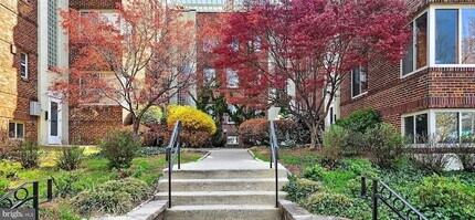 5405 9th St NW, Unit 306 in Washington, DC - Foto de edificio - Building Photo
