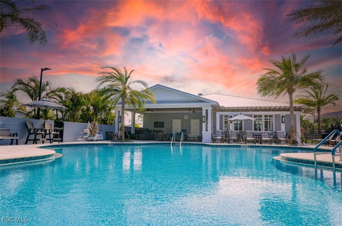 29 Colby Ct in Naples, FL - Building Photo