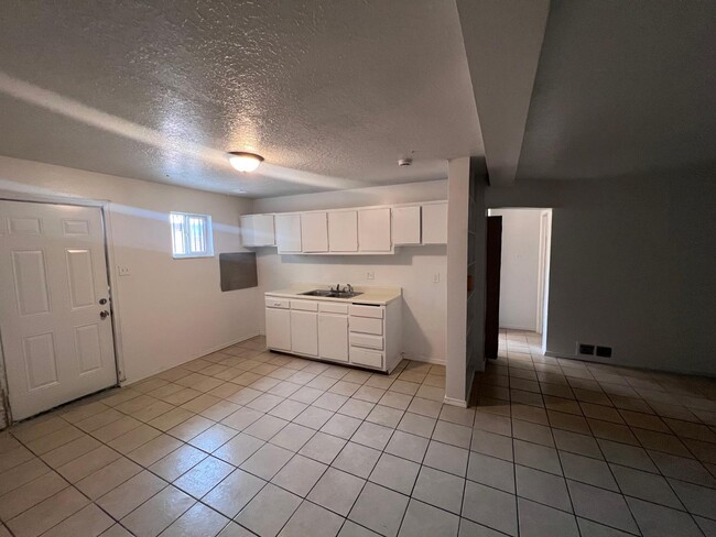 3413 Ross Ave SE in Albuquerque, NM - Building Photo - Building Photo