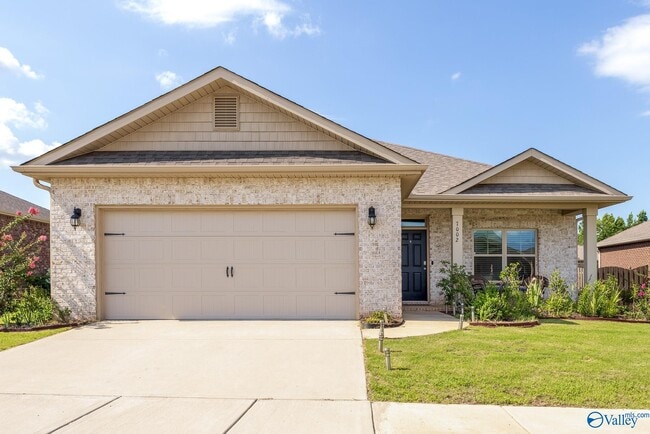 7002 Lost Crk Dr NW in Huntsville, AL - Building Photo - Building Photo