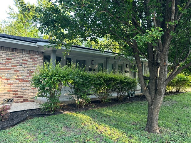 919 N 11th St in Temple, TX - Building Photo - Building Photo