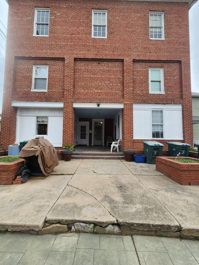 property at 1 E Elger St