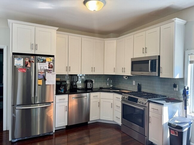142 Marginal St, Unit 2 in Boston, MA - Building Photo - Building Photo