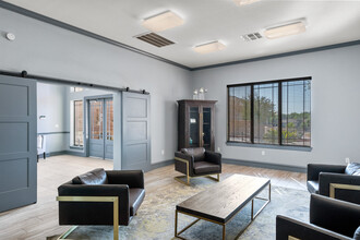 Stonegate Apartments in Del Rio, TX - Foto de edificio - Building Photo