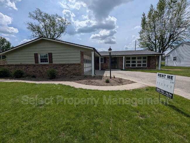 property at 3211 Jonquil Dr