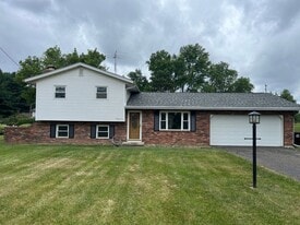 757 N Buena Vista St in Newark, OH - Building Photo