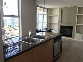 969 Richards St in Vancouver, BC - Building Photo - Building Photo