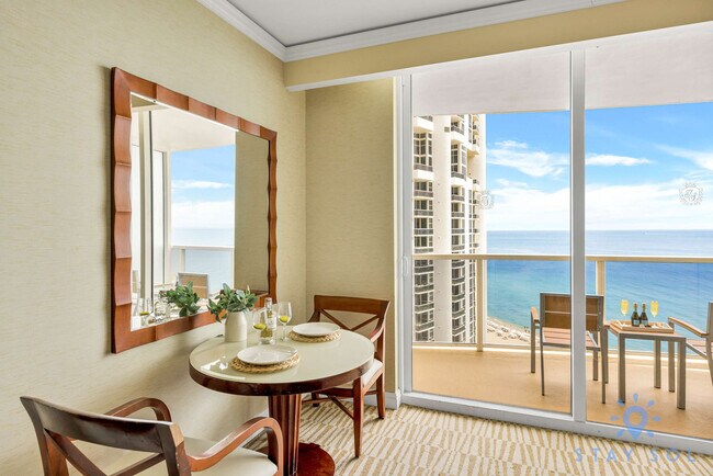 18001 Collins Ave in Sunny Isles Beach, FL - Building Photo - Building Photo