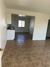 14422 Flallon Ave, Unit Unit # 4 in Norwalk, CA - Building Photo - Building Photo