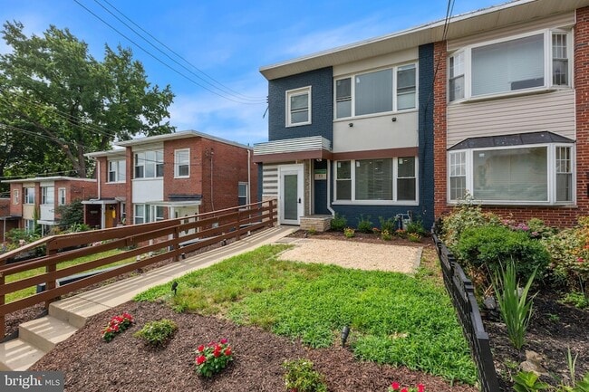 53 Victor St NE in Washington, DC - Building Photo - Building Photo