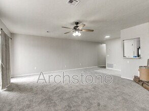 5908 W Hefner Rd in Oklahoma City, OK - Building Photo - Building Photo