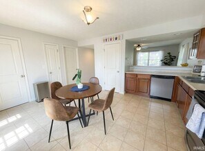 1698 W Sunstone Dr in Bloomington, IN - Building Photo - Building Photo